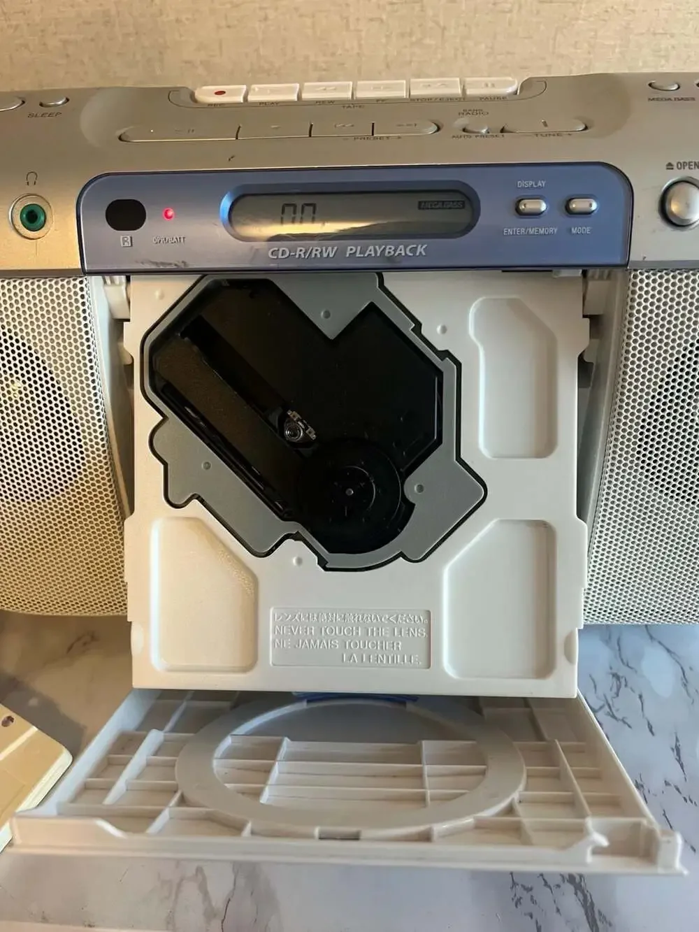 Sony CFD-E100 Portable CD Radio Cassette-Corder Boombox